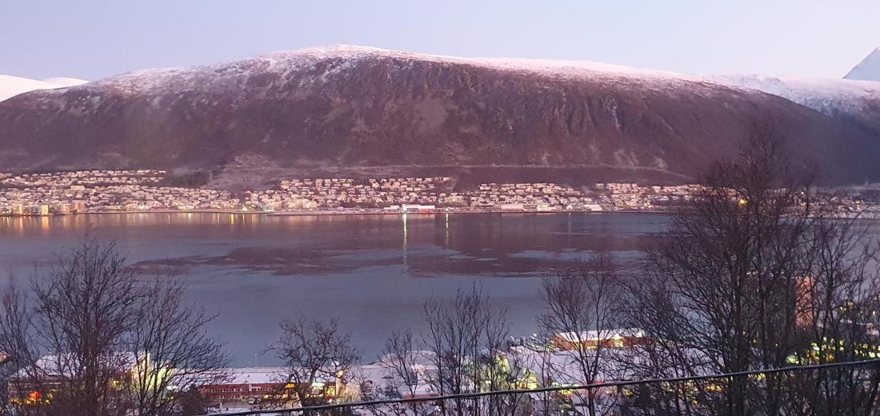 Tromsoapartment Silent Area With Nice View I Have Warm Caravan For Rent Same Place, 4 People Dış mekan fotoğraf
