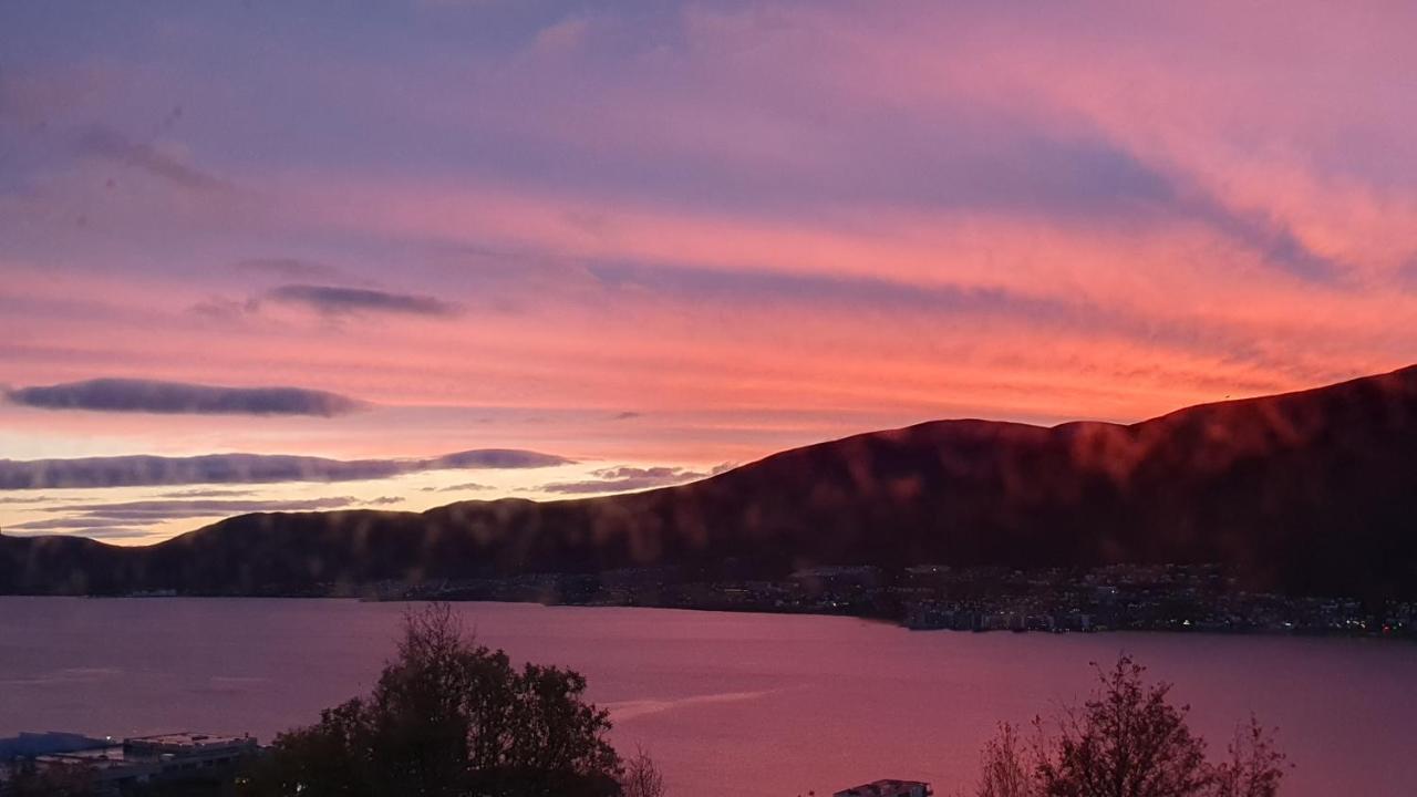 Tromsoapartment Silent Area With Nice View I Have Warm Caravan For Rent Same Place, 4 People Dış mekan fotoğraf