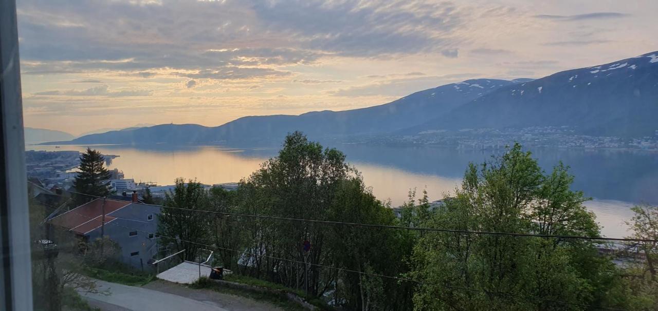 Tromsoapartment Silent Area With Nice View I Have Warm Caravan For Rent Same Place, 4 People Dış mekan fotoğraf